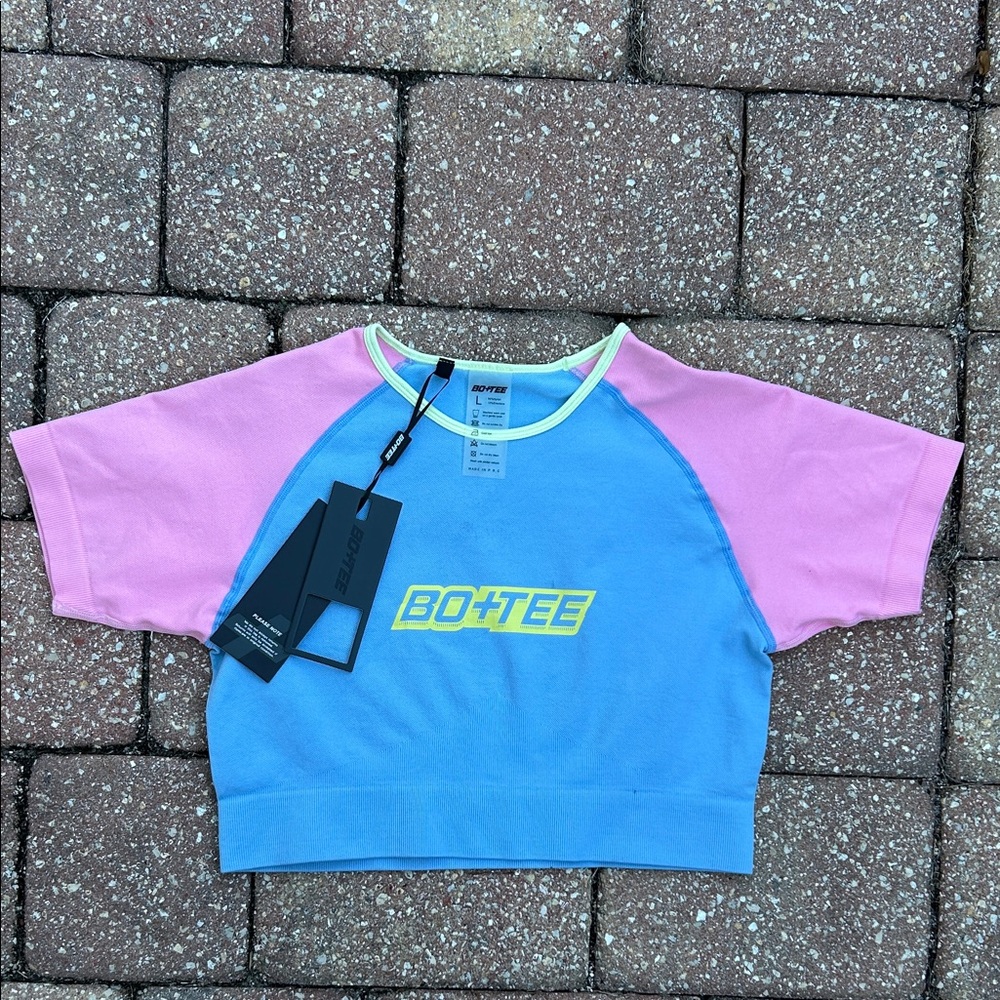 NWT - BO + TEE Compression Crop Top